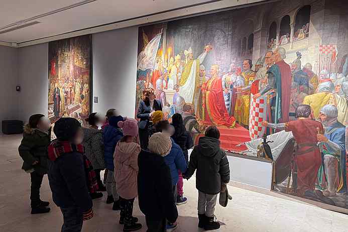 U početku bijaše kraljevstvo